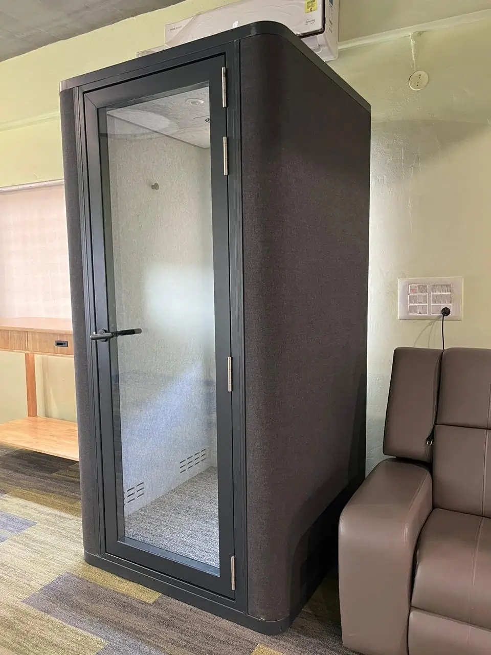 Zawa Telephone Booths