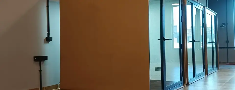 Telephone Booths in Delhi